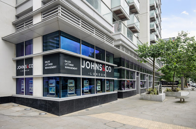 JOHNS&CO - London