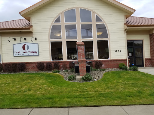 First Community Credit Union in Sutherlin, Oregon