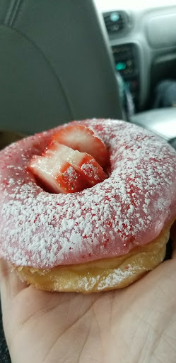 Donut Shop «Avon Donuts Inc», reviews and photos, 45324 Woodward Ave, Pontiac, MI 48341, USA