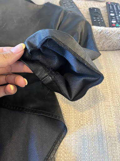 Dry Cleaner «Woodbury Cleaners - Eagle Valley Marketplace», reviews and photos, 2190 Eagle Creek Ln, St Paul, MN 55129, USA