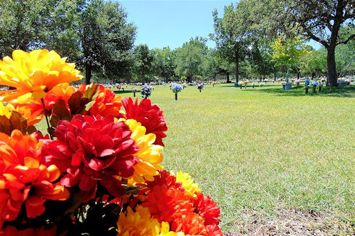 Funeral Home «Mission Park Funeral Chapels and Cemeteries», reviews and photos, 1700 SE Military Dr, San Antonio, TX 78214, USA