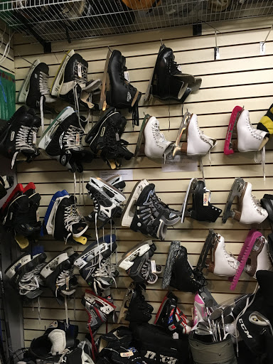 Sporting Goods Store «Second Wind Sports», reviews and photos, 5321 Topanga Canyon Blvd, Woodland Hills, CA 91364, USA