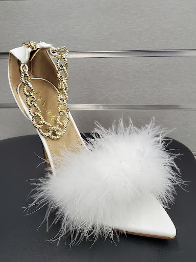 Shoe Store «SHOE! TIME 87», reviews and photos, 8533 S Cottage Grove Ave, Chicago, IL 60619, USA