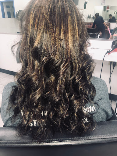 Beauty Salon «L T Hair Care», reviews and photos, 11103 Huffmeister Rd, Houston, TX 77065, USA