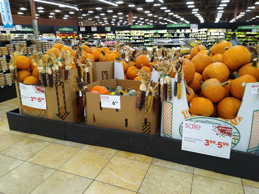 Supermarket «Giant Eagle Supermarket», reviews and photos, 1201 Mentor Ave, Painesville, OH 44077, USA