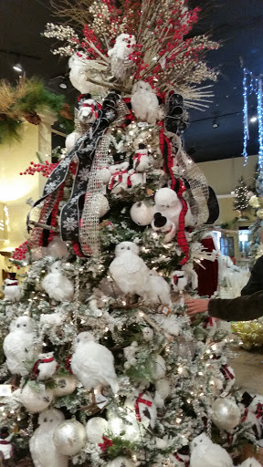 Furniture Store «Three French Hens Antiques», reviews and photos, 16935 Manchester Rd, Grover, MO 63040, USA