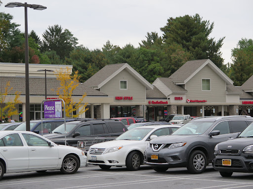 Shopping Mall «Hyde Park Mall», reviews and photos, 3999 Albany Post Rd, Hyde Park, NY 12538, USA