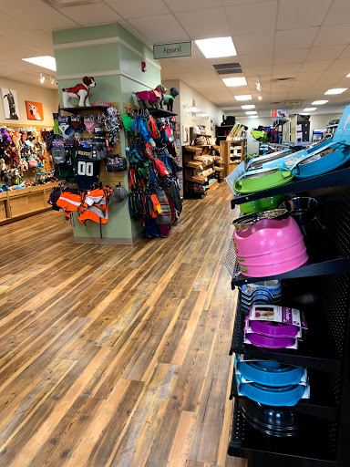Pet Supply Store «Pets Naturally», reviews and photos, 1420 W South Airport Rd, Traverse City, MI 49686, USA