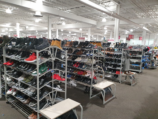 Clothing Store «Burlington Coat Factory», reviews and photos, 6200 Greenbelt Rd, Greenbelt, MD 20770, USA