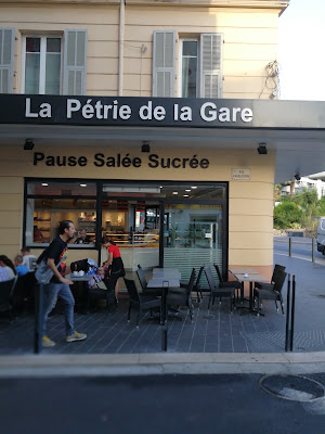 Boulangerie Pétrie de la gare à Nice