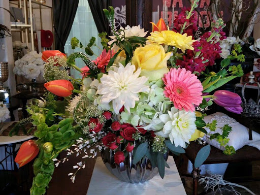 Florist «Va Va Bloom», reviews and photos, 12 N Main St, Kingwood, TX 77339, USA