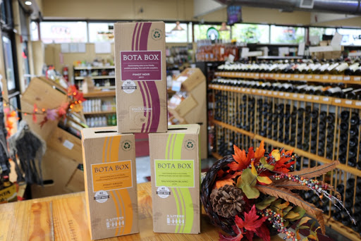 Liquor Store «Mystic Wine Shoppe», reviews and photos, 901 Massachusetts Ave, Arlington, MA 02476, USA