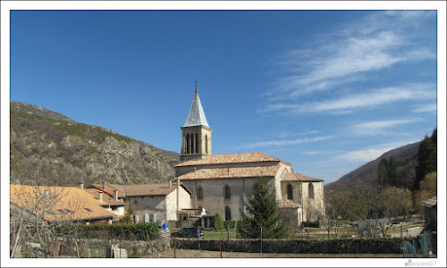 attractions Église Saint-Martin Mayres