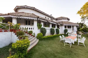 MPT Rock End Manor, Pachmarhi image