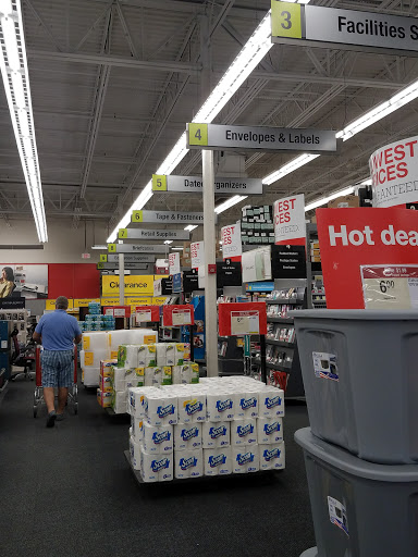 Office Supply Store «Staples», reviews and photos, 3065 Daniels Rd, Winter Garden, FL 34787, USA