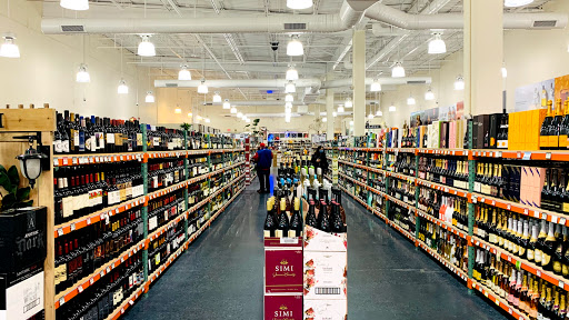 Liquor Store «Warehouse Wine & Liquor», reviews and photos, 113 Mill Plain Rd #6, Danbury, CT 06811, USA