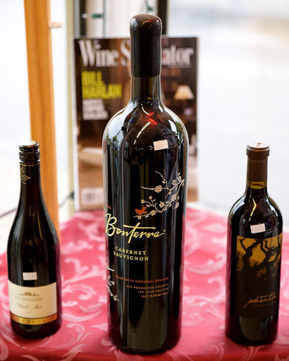 Liquor Store «Wilibees Wines & Spirits-Petaluma», reviews and photos, 309 Lakeville St, Petaluma, CA 94952, USA