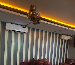 Quid by De Brit photo