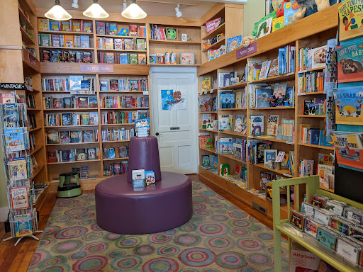 Book Store «River Lights Bookstore», reviews and photos, 1098 Main St, Dubuque, IA 52001, USA