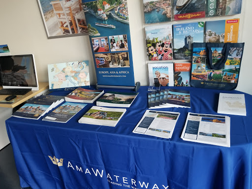 Shopping Mall «Argyle Square Shopping Center», reviews and photos, 8315 SW Jack Burns Blvd, Wilsonville, OR 97070, USA