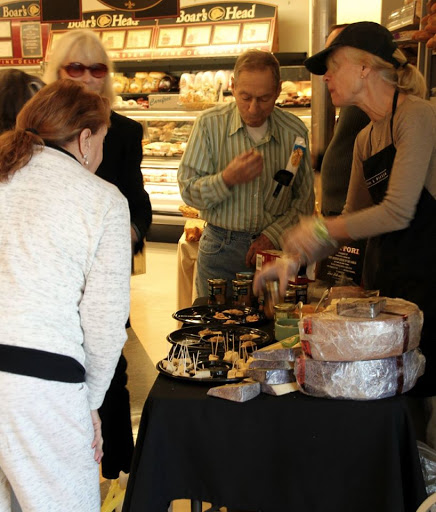 Supermarket «DeCicco Family Markets - Jefferson Valley», reviews and photos, 3651 Lee Rd, Jefferson Valley, NY 10535, USA