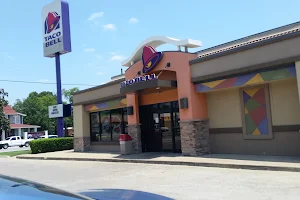 Taco Bell image