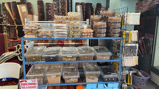 Grocery Store «Faisal Market», reviews and photos, 7924 Fruitridge Rd, Sacramento, CA 95820, USA