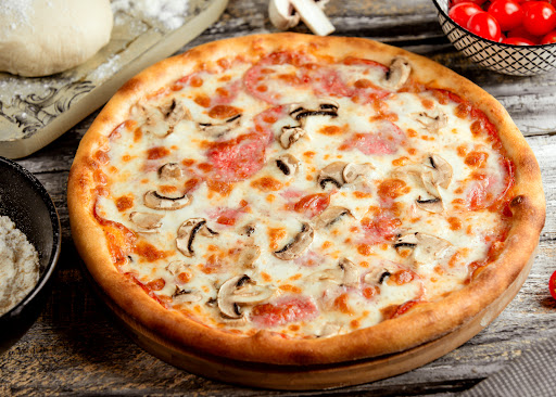 Rays Pizzeria image