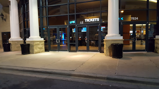 Movie Theater «Regal Cinemas Stonecrest at Piper Glen 22 & IMAX», reviews and photos, 7824 Rea Rd, Charlotte, NC 28277, USA