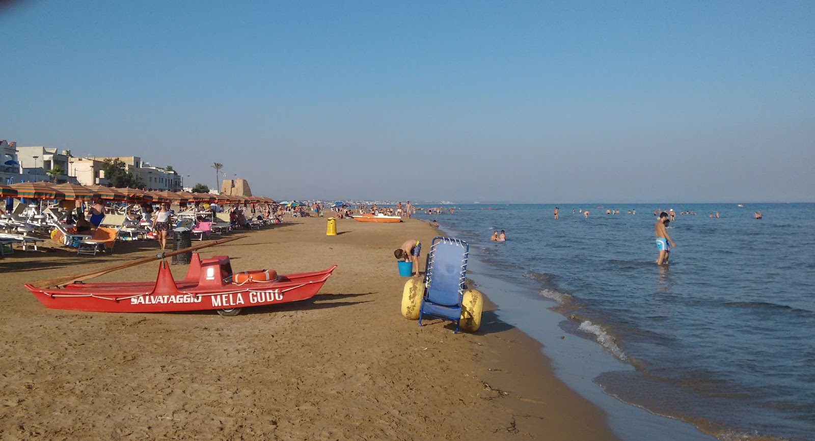 Zdjęcie Spiaggia Tre Fontane z poziomem czystości dość czysty