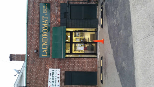 Laundry Service «Mahopac Launderaid & Dry Cleaners», reviews and photos, 960 S Lake Blvd, Mahopac, NY 10541, USA