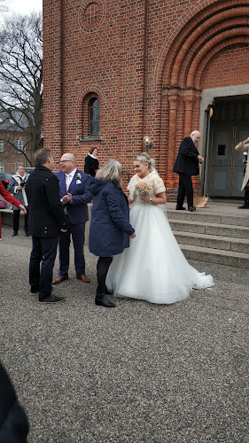 Kommentarer og anmeldelser af Ordrup Kirke