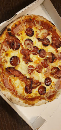 Plats et boissons du Pizzeria Pizza au Feu de Bois à Saint-Quentin - n°12