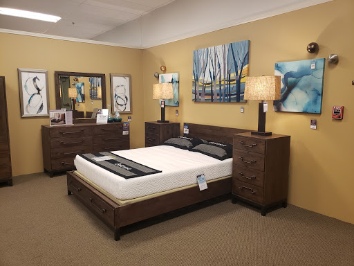 Furniture Store «Raymour & Flanigan Furniture and Mattress Store», reviews and photos, 1937 MacArthur Rd, Whitehall, PA 18052, USA
