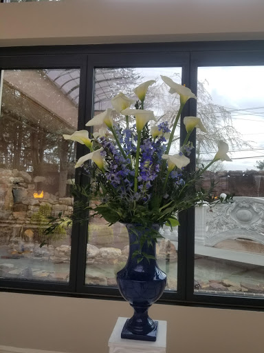 Florist «Berlin Blossom Shoppe», reviews and photos, 136 S White Horse Pike, Berlin, NJ 08009, USA