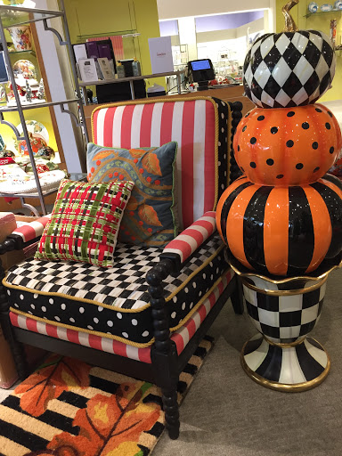 Clothing Store «Neiman Marcus», reviews and photos, 2442 E Sunrise Blvd, Fort Lauderdale, FL 33304, USA