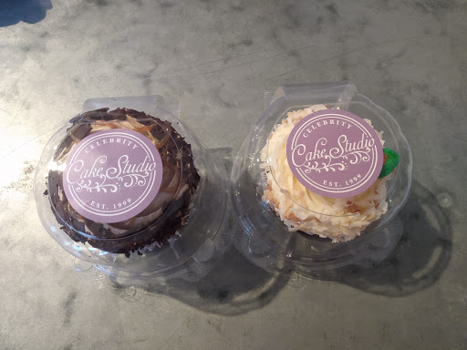 Cake Shop «Celebrity Cake Studio», reviews and photos, 314 E 26th St, Tacoma, WA 98421, USA