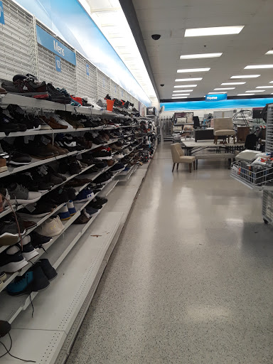 Clothing Store «Ross Dress for Less», reviews and photos, 1180 Stafford Market Pl, Stafford, VA 22556, USA