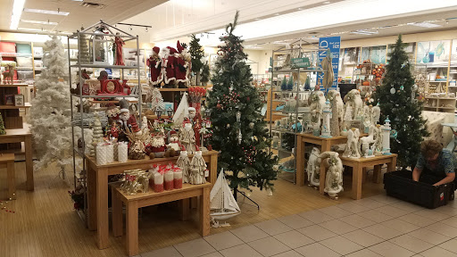 Shopping Mall «Coralwood Shopping Center», reviews and photos, 2301 Del Prado Blvd S, Cape Coral, FL 33990, USA