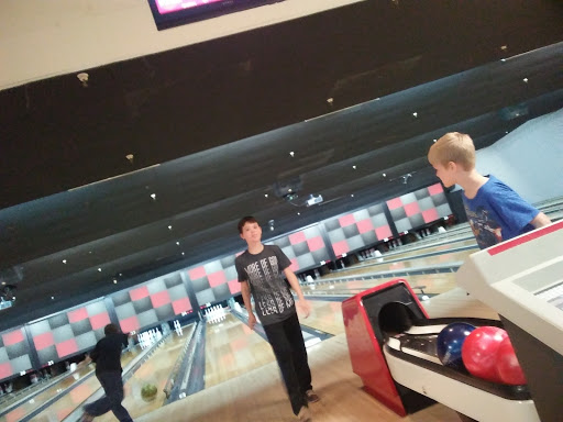 Bowling Alley «Red Apple Bowling Center», reviews and photos, 1414 SE Washington Blvd, Bartlesville, OK 74006, USA