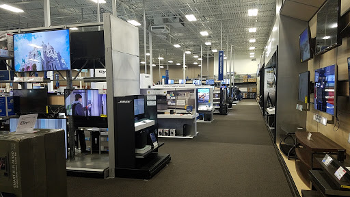 Electronics Store «Best Buy», reviews and photos, 16221 Ford Rd, Dearborn, MI 48126, USA