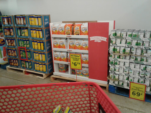 Grocery Store «Save-A-Lot», reviews and photos, 7540 W Oklahoma Ave, West Allis, WI 53219, USA