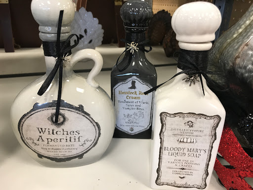 Home Goods Store «Tuesday Morning», reviews and photos, 3140 Carpenter Rd, Ypsilanti, MI 48197, USA