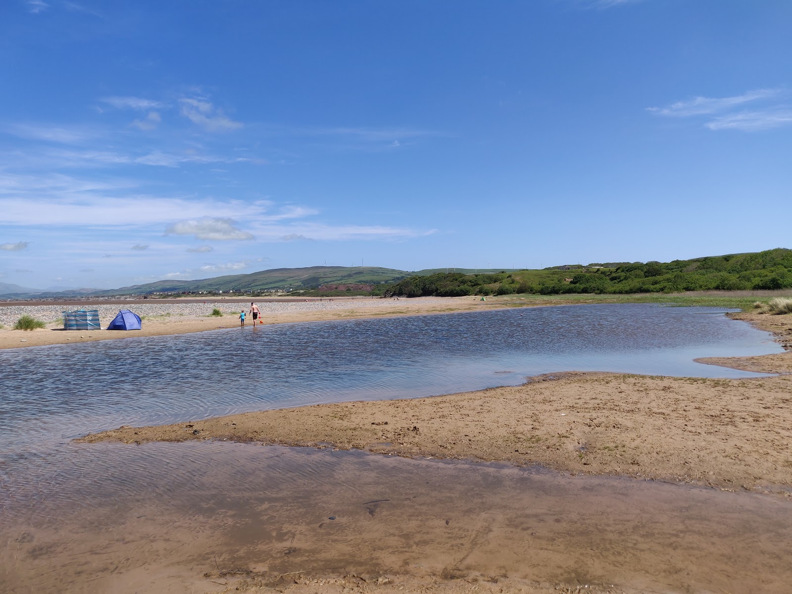 Photo de Plage de Roanhead avec l'eau turquoise de surface