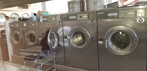 Dry Cleaner «Daisy Laundry Mat Inc», reviews and photos, 6915 Calamus Ave, Flushing, NY 11377, USA