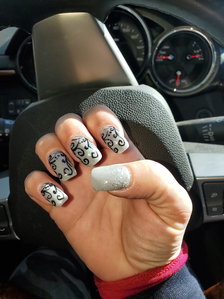 Fashion Nails Day Spa 02660