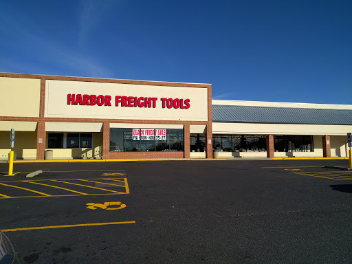 Hardware Store «Harbor Freight Tools», reviews and photos, 5200 E Black Horse Pike, Blackwood, NJ 08012, USA