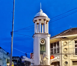 Patung Maung Bandung photo