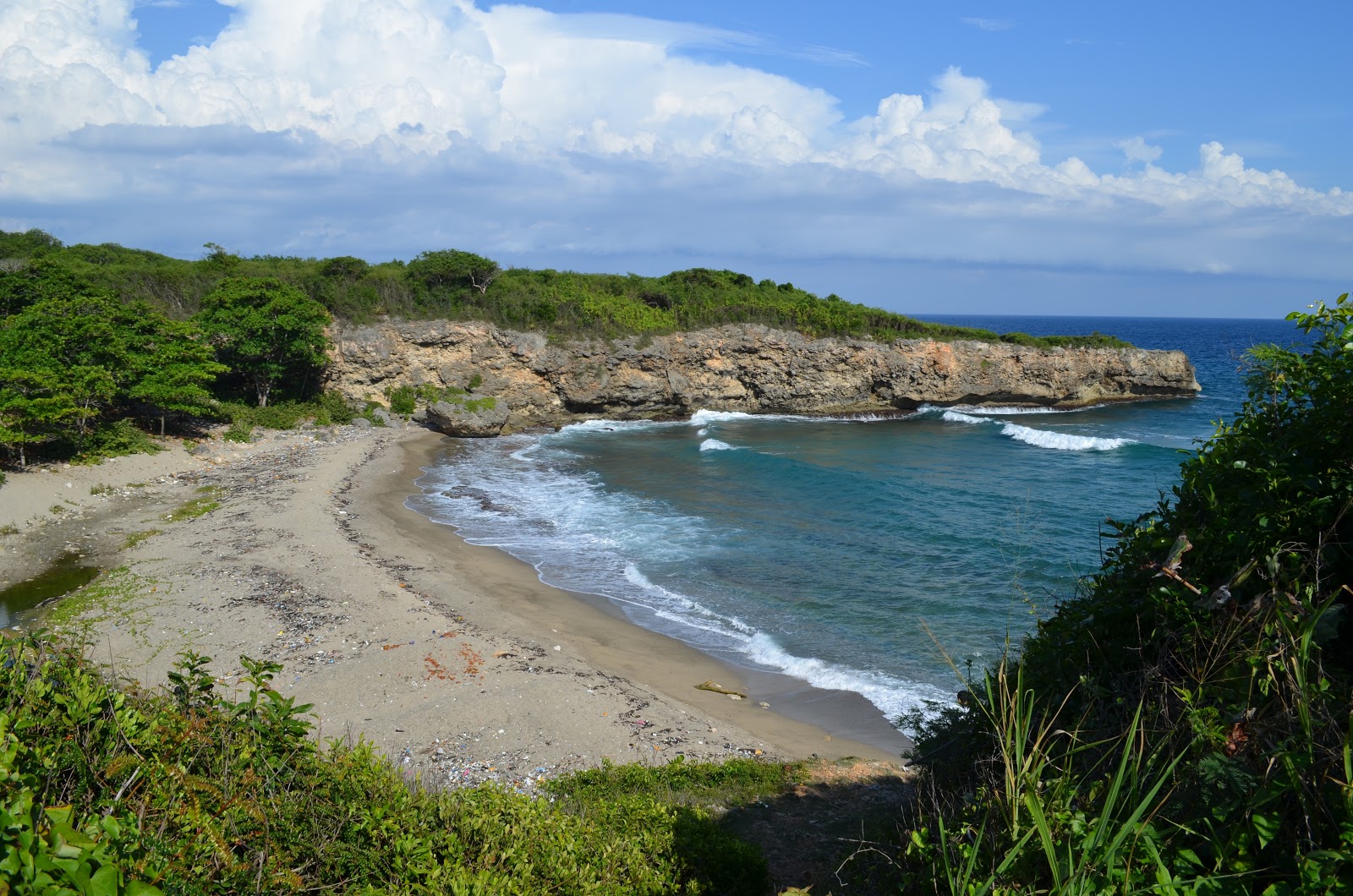 Foto von Los Nonos beach mit grauer sand Oberfläche