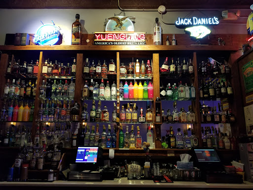 Bar & Grill «Wall Street», reviews and photos, 121 N Maple St, Murfreesboro, TN 37130, USA